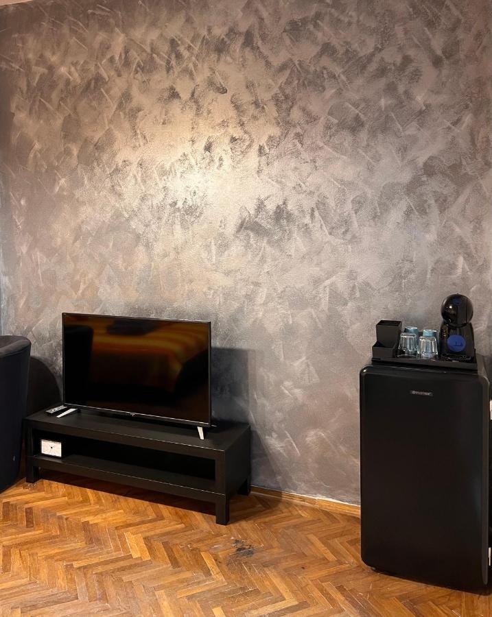 Emi Apartaments Бухарест Екстер'єр фото